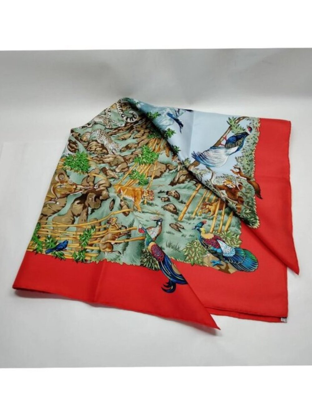 Authentic Hermès Sichuan Silk Scarf 90 Red Animal Print Carré Luxury Designer - Picture 3 of 10